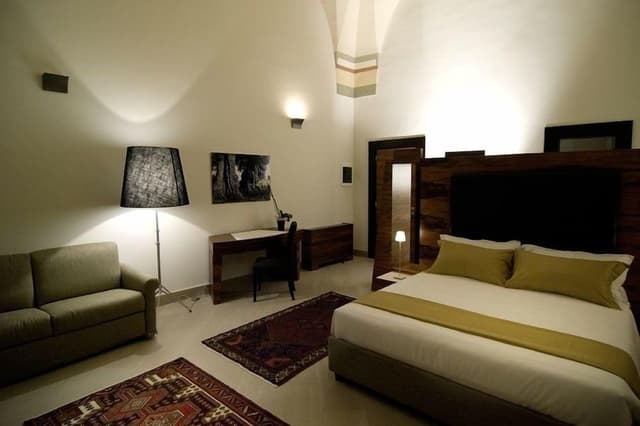 Deluxe Suite, 1 Bedroom, Balcony, City View