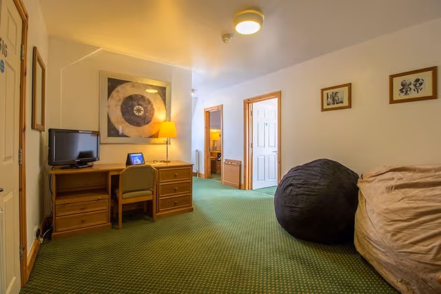 Family Suite (Molineux Suite)