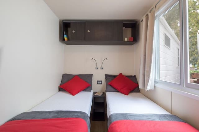 Mobile Home, 2 Bedrooms