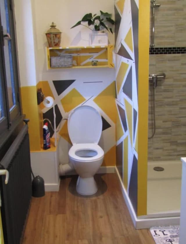Economy Room