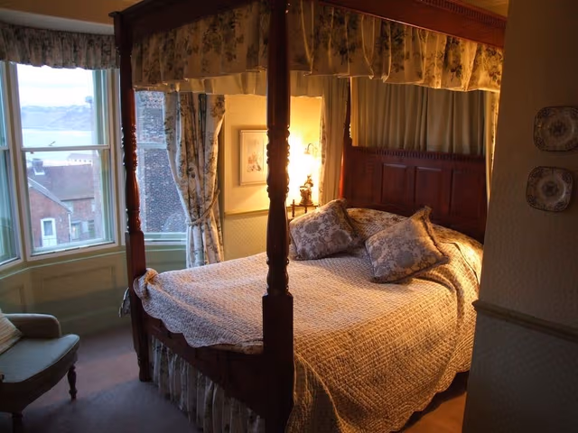 Double Room, Ensuite, Sea View (Four Poster)