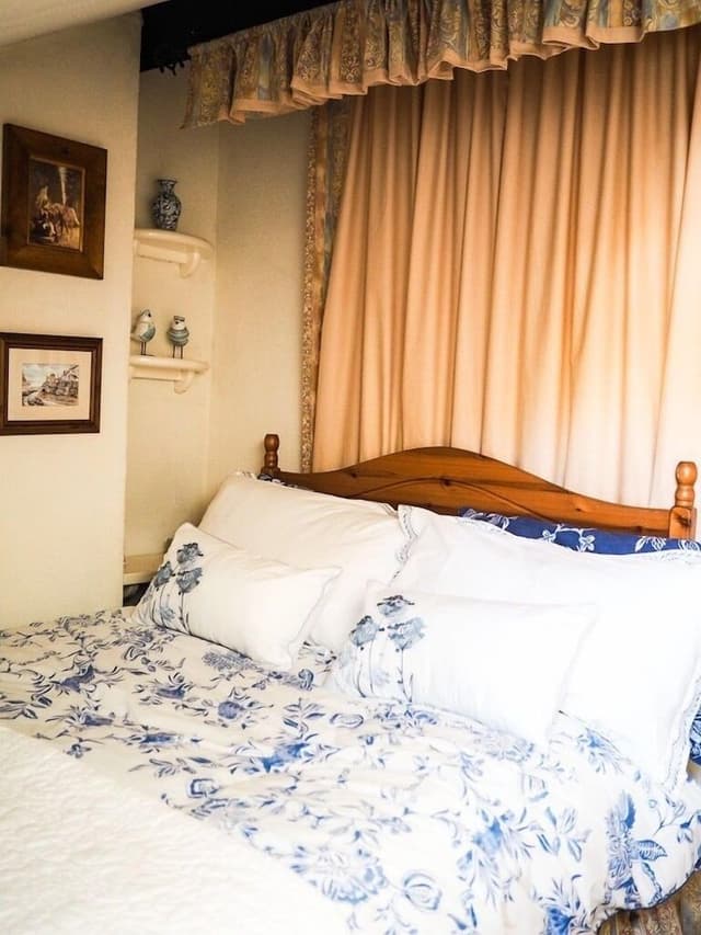 Double Room, Shared Bathroom
