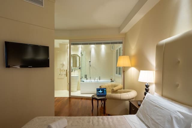 Luxury Double Room, Jetted Tub
