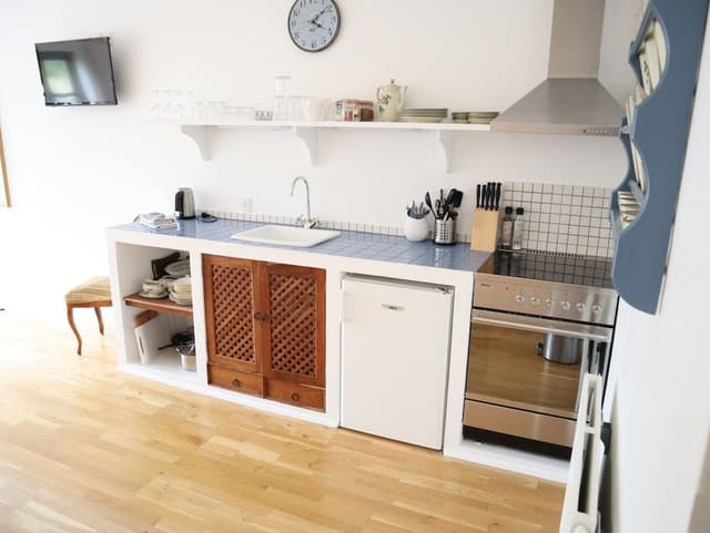Romantic Studio, Kitchen, Lake View