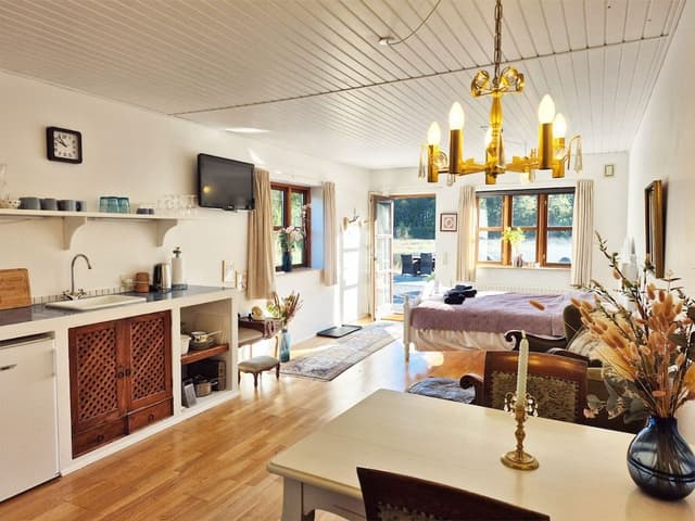 Romantic Studio, Kitchen, Lake View