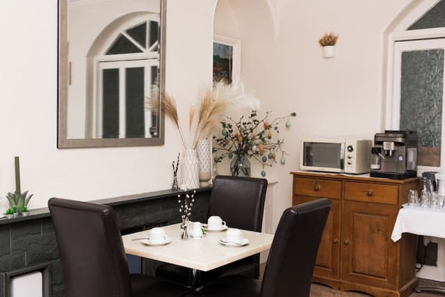 Family Quadruple Room, Multiple Beds, Non Smoking, Private Bathroom
