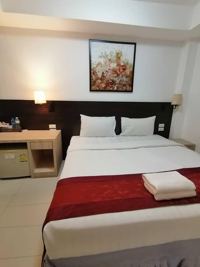 Economy Room