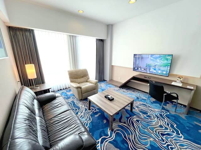 Junior Suite, 1 King Bed