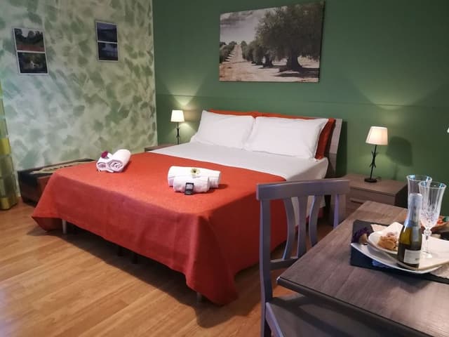 Double Room, 1 Bedroom (Green)