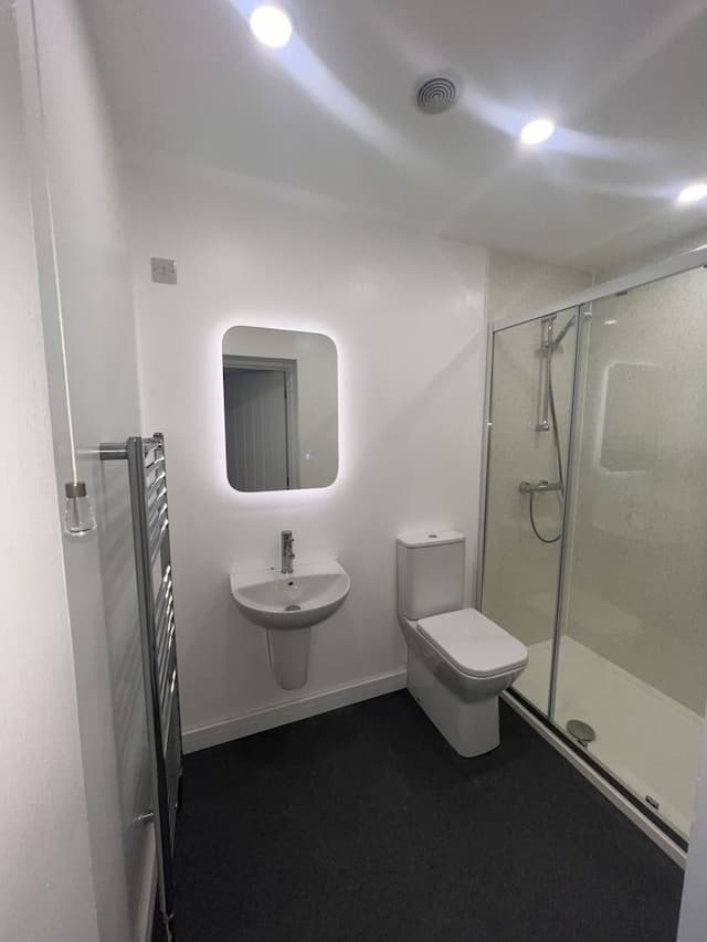 Signature Twin Room, Private Bathroom