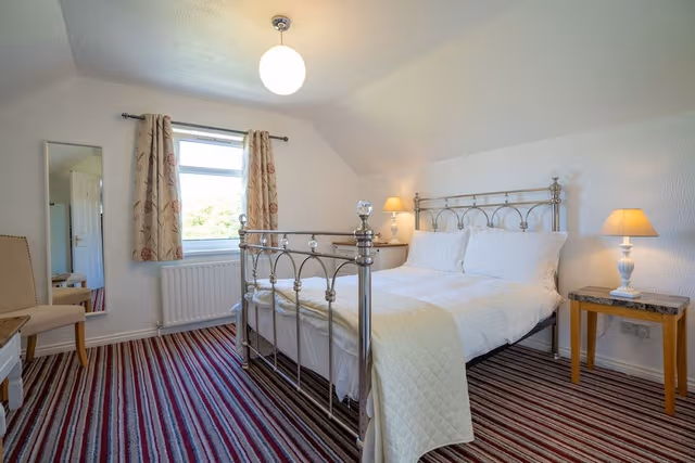 Comfort Double Room, Private Bathroom, Garden View