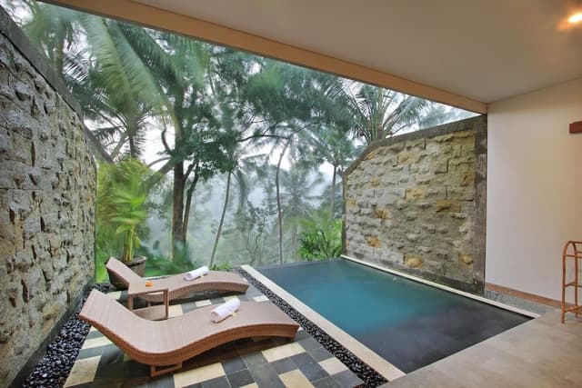 River Pool Villa