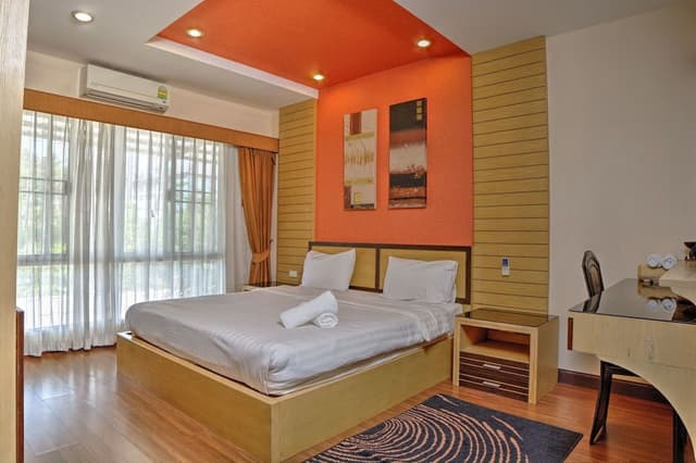 Grand Suite, 2 Bedrooms, Pool Access, Pool View