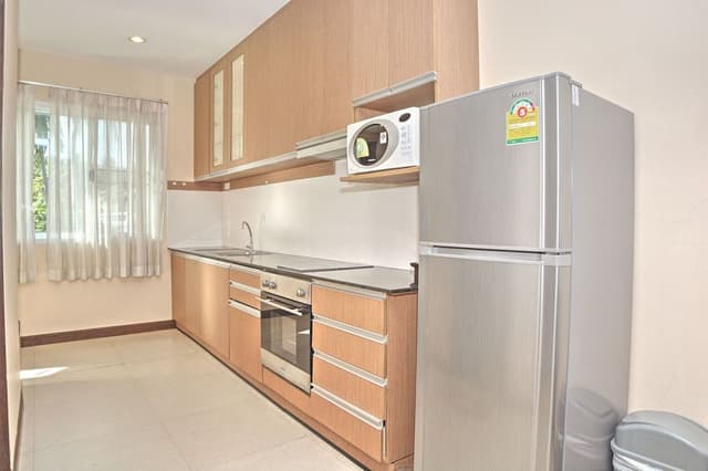Senior Suite, 1 Bedroom, Kitchen, Pool View