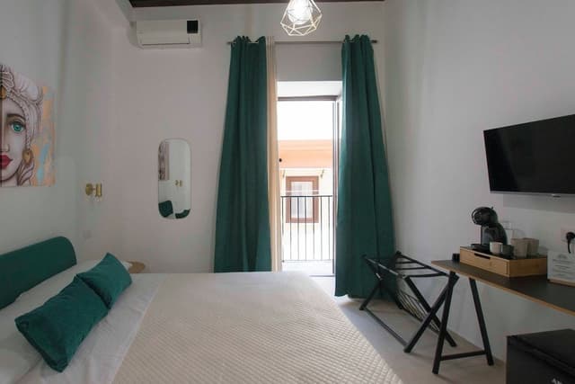 Classic Room, Balcony, City View