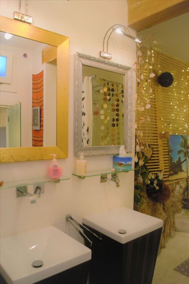 Economy Double Room, Shared Bathroom