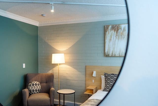 Queen Deluxe Room