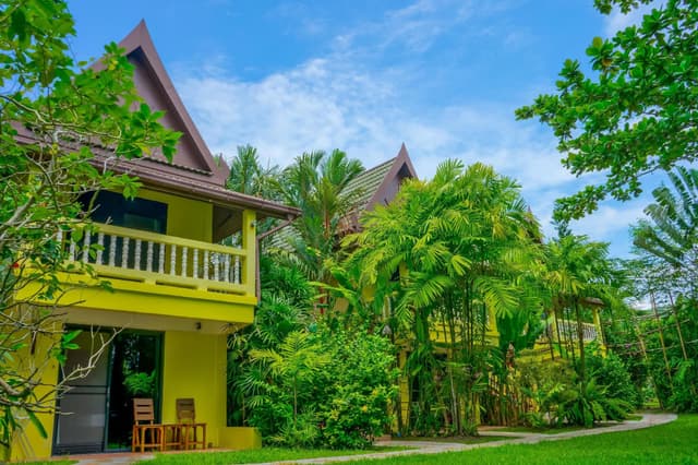 Bungalow Upper Level