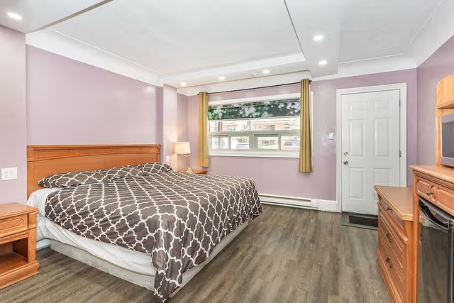 Room, 1 King Bed, Non Smoking