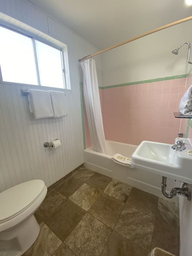 Standard Room, 2 Queen Beds