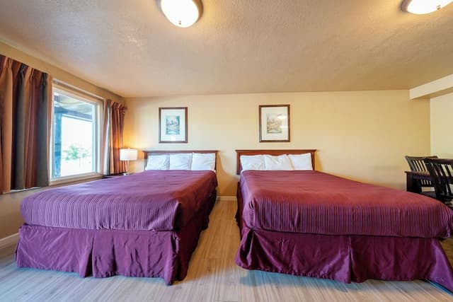 Room, Non Smoking, Kitchenette (2 Full Beds)