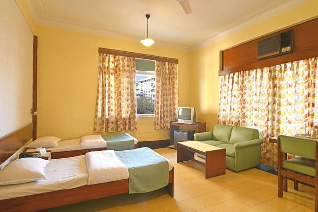 Deluxe Partial Sea View Balcony Room