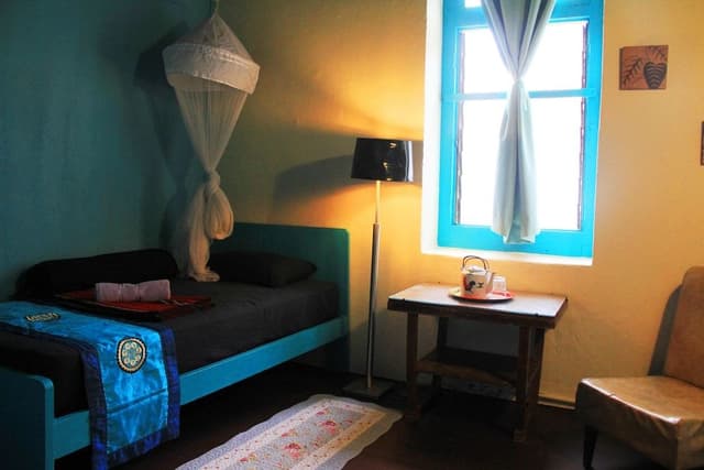 Standard Single Room, Shared Bathroom