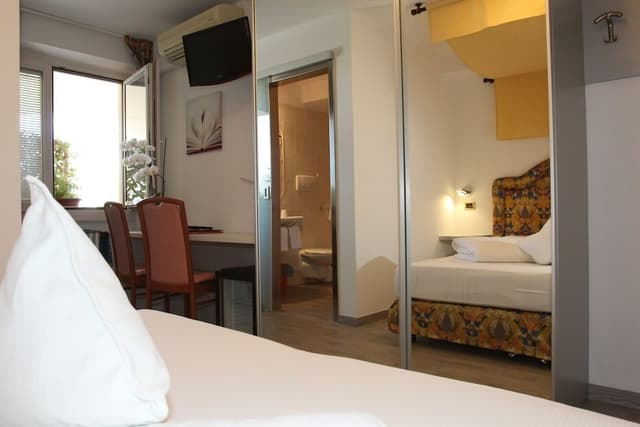 Basic Room, Ground Floor
