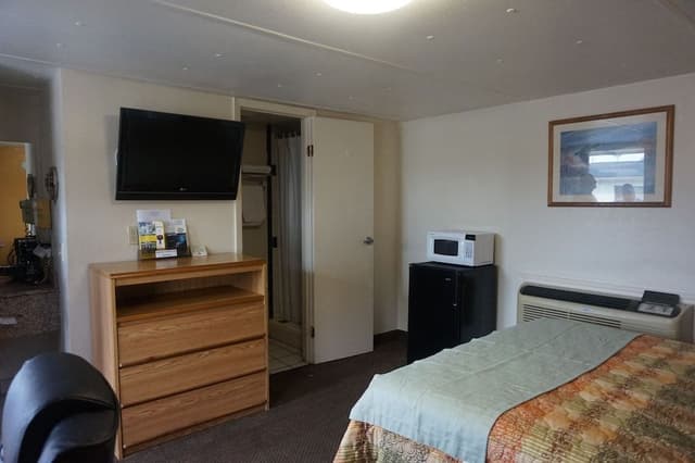 Economy Mobile Home, 1 Queen Bed