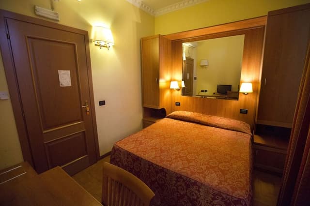 Basic Double Room, 1 Double Bed