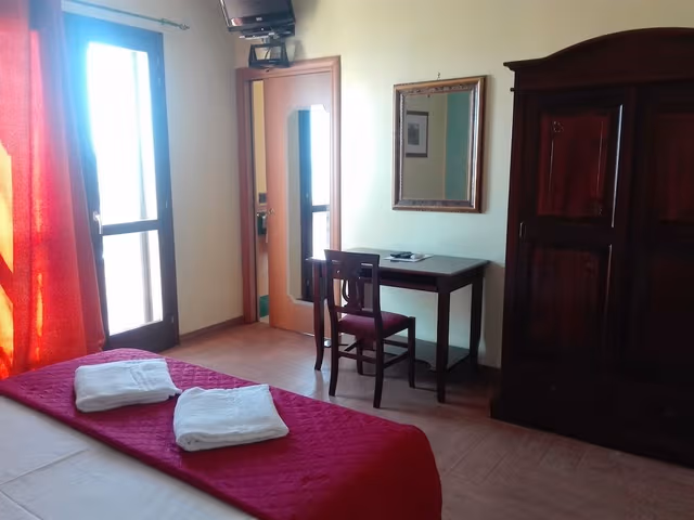 Double Room, 1 Bedroom, Sea View
