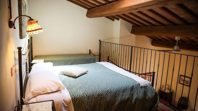 Family Duplex, Balcony