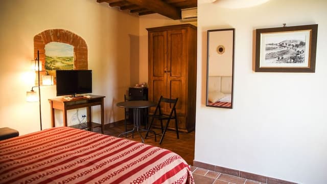 Camera Comfort con Letto Matrimoniale o 2 Letti Singoli 2