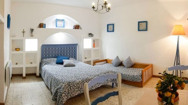 Studio (2 Adults + 1 Child)
