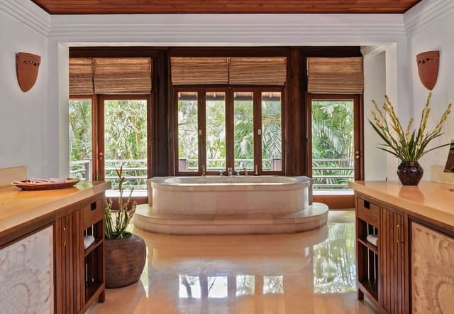 3BR Balinese Villa | Bang & Olufsen Sound System, Pavilion, BBQ, Private Chef, Pool, Garden