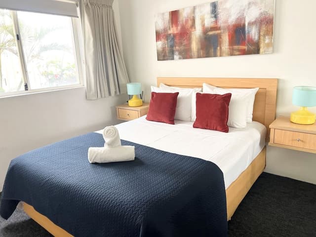1 Bedroom Deluxe Apartment