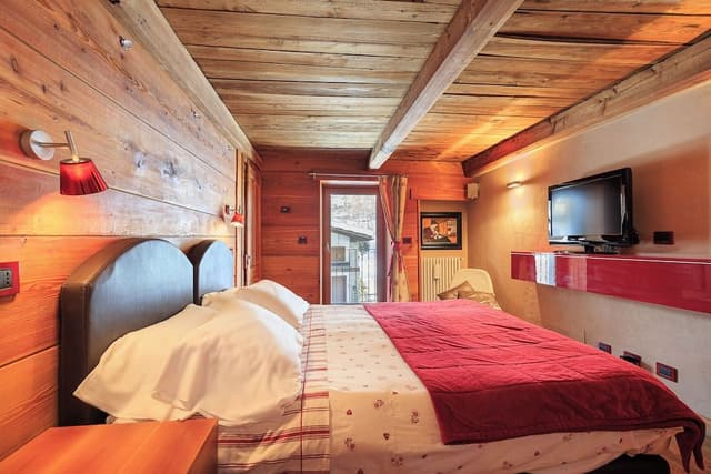 Suite with Turkish bath