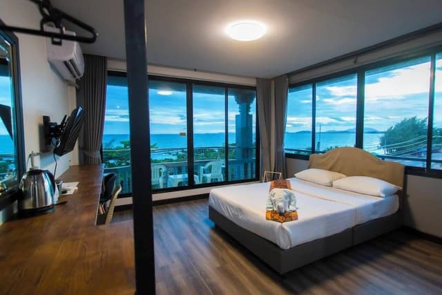 Superior Sea View Room with Balcony