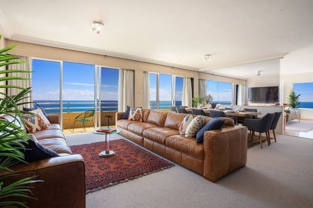 3 Bedroom Sub-Penthouse Ocean View, Ocean Front