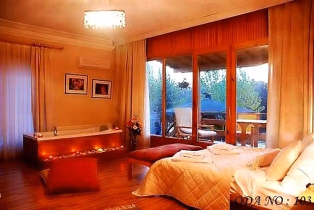 Deluxe Bungalow