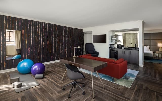 Premier Suite, 1 King Bed