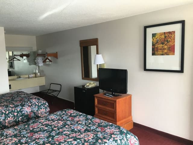 Classic Double Room, 2 Queen Beds