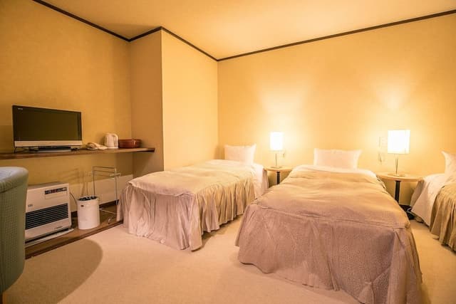 Basic Triple Room