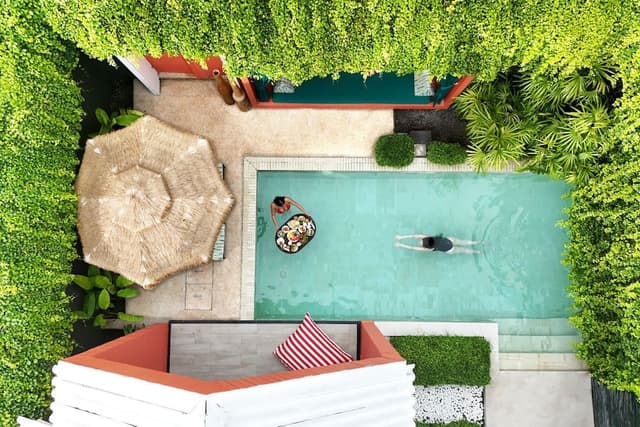 Tropical Pool Villa