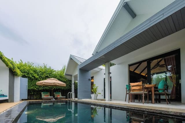 Family Pool Villa