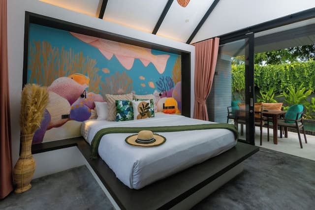 Family Pool Villa
