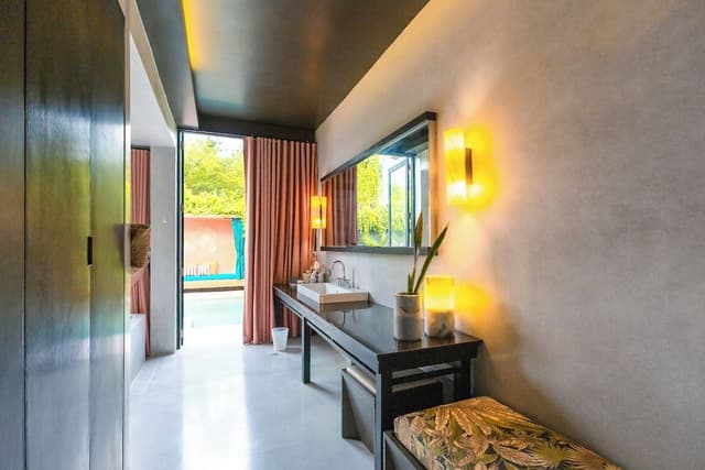 Tropical Pool Villa