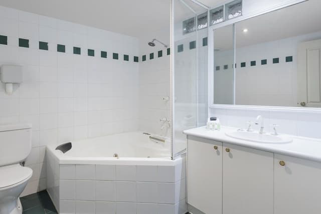 Deluxe Suite, 1 Queen Bed, Ensuite