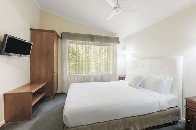 Deluxe Suite, 1 Queen Bed, Ensuite