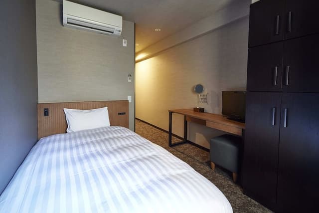 Semi-Double Room, Non Smoking